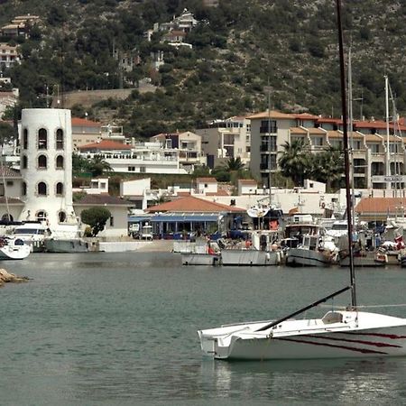 Marina Beach Aiguadolc سيدجيس المظهر الخارجي الصورة