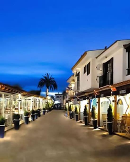 Marina Beach Aiguadolc سيدجيس المظهر الخارجي الصورة