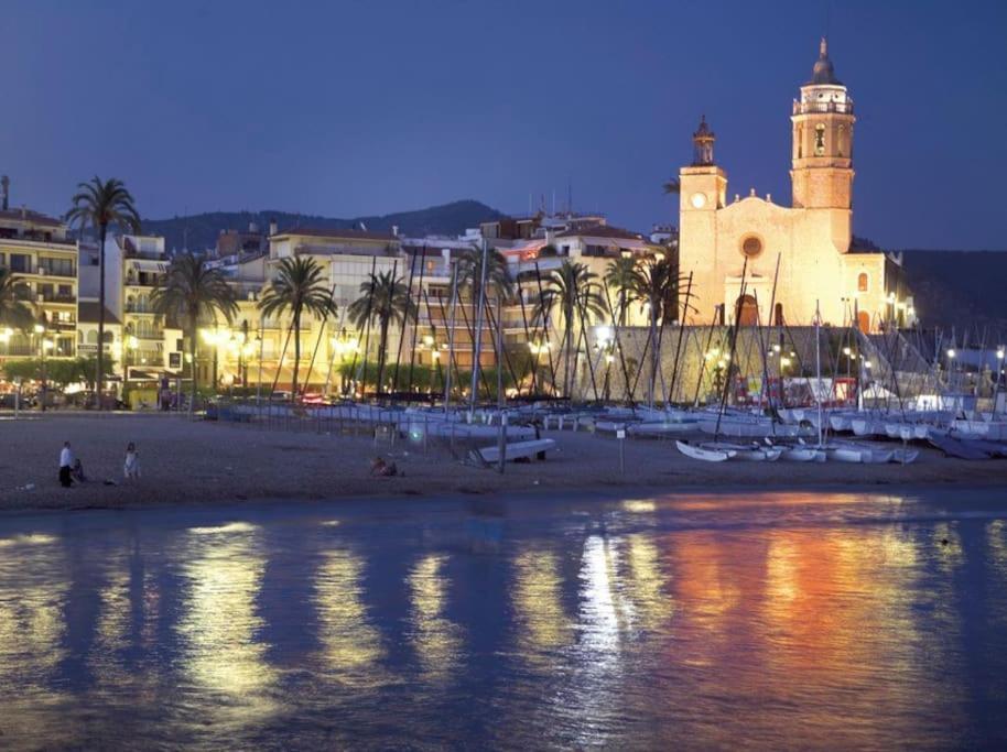 Marina Beach Aiguadolc سيدجيس المظهر الخارجي الصورة